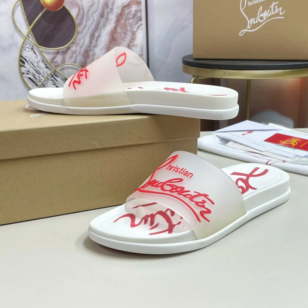 [CL red sole shoes] P: 300💰 size 38-45 Men's classic slippers, made on the official website 1:1, the original factory specializes in original materials ➖ OEM 3D printing pattern production ➖ Ultra-light non-slip outsole. Super fashionable and super comfortable, handsome on the feet, a must-have for men in summer! !